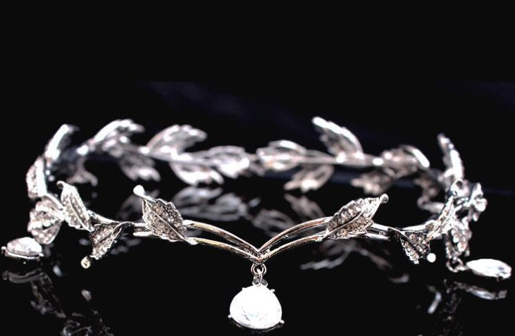 Eyebrow pendant full of rhinestones - Badi Jewellery store