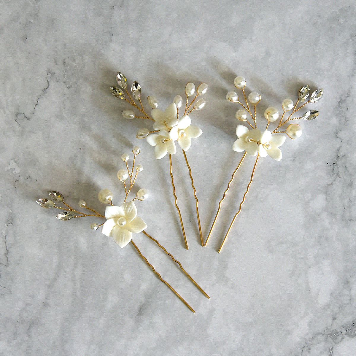 Three Sets Of White Flower U Shaped Hairpins - Badi Jewellery store