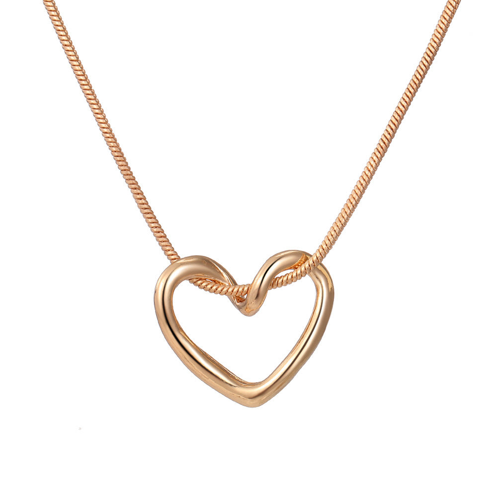 Niche Hollow Heart Necklace For Women - Badi Jewellery store